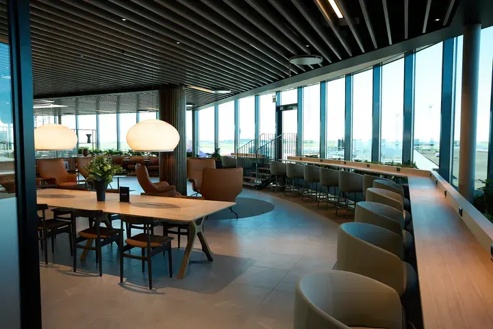 Pearl Lounge