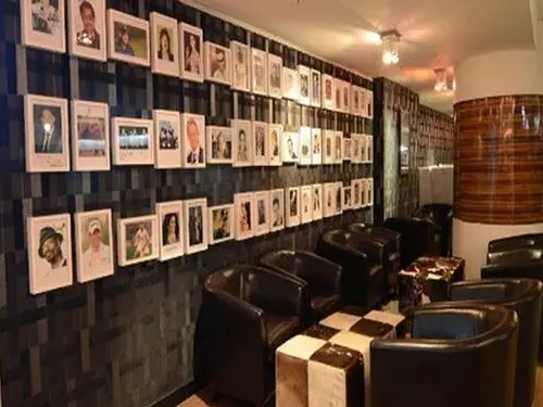Shongololo Lounge