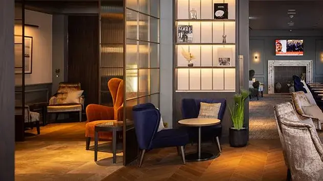 Clubrooms Heathrow - Additional Fee Applies